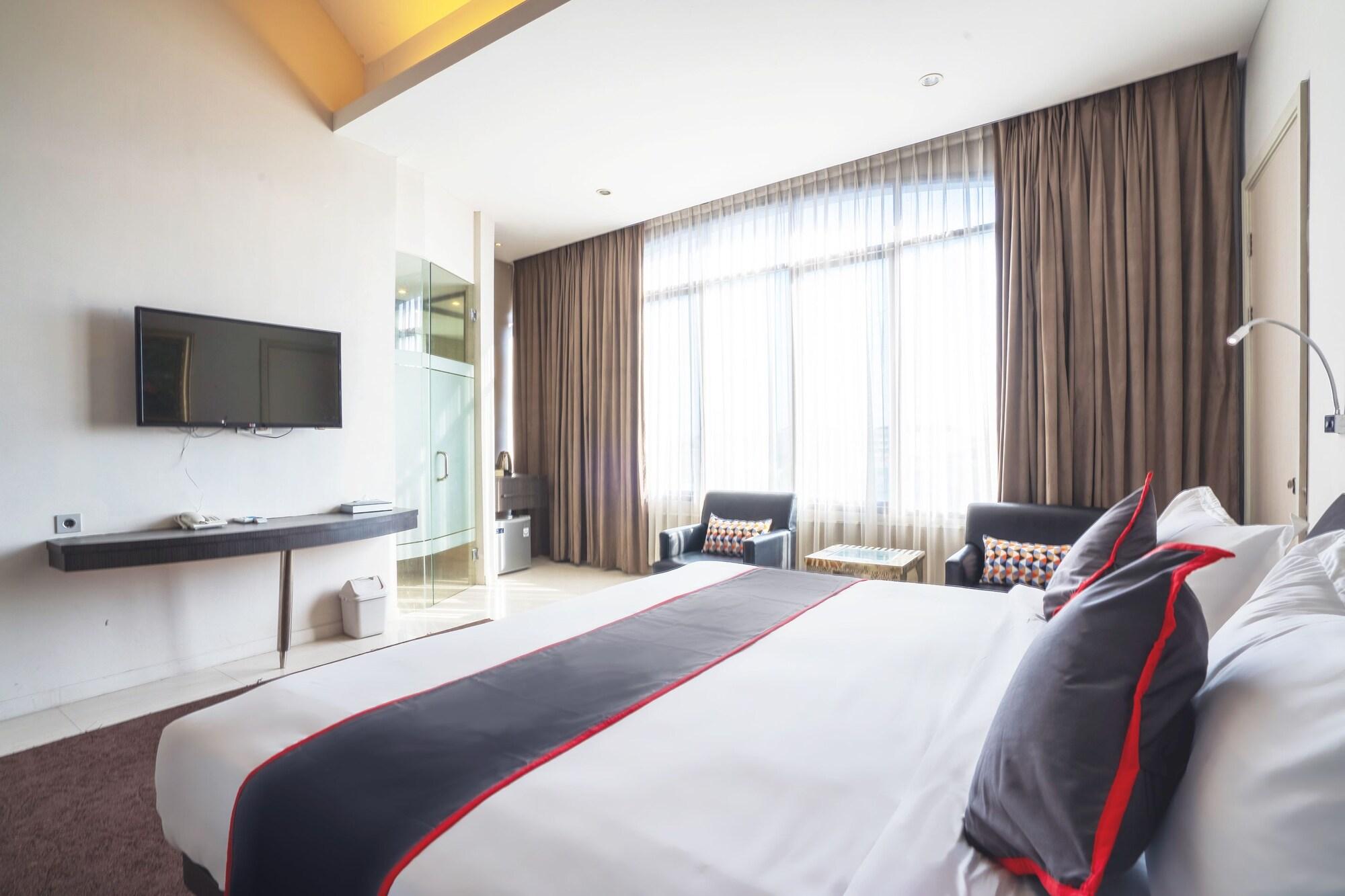 Sun Boutique Hotel Кута Экстерьер фото