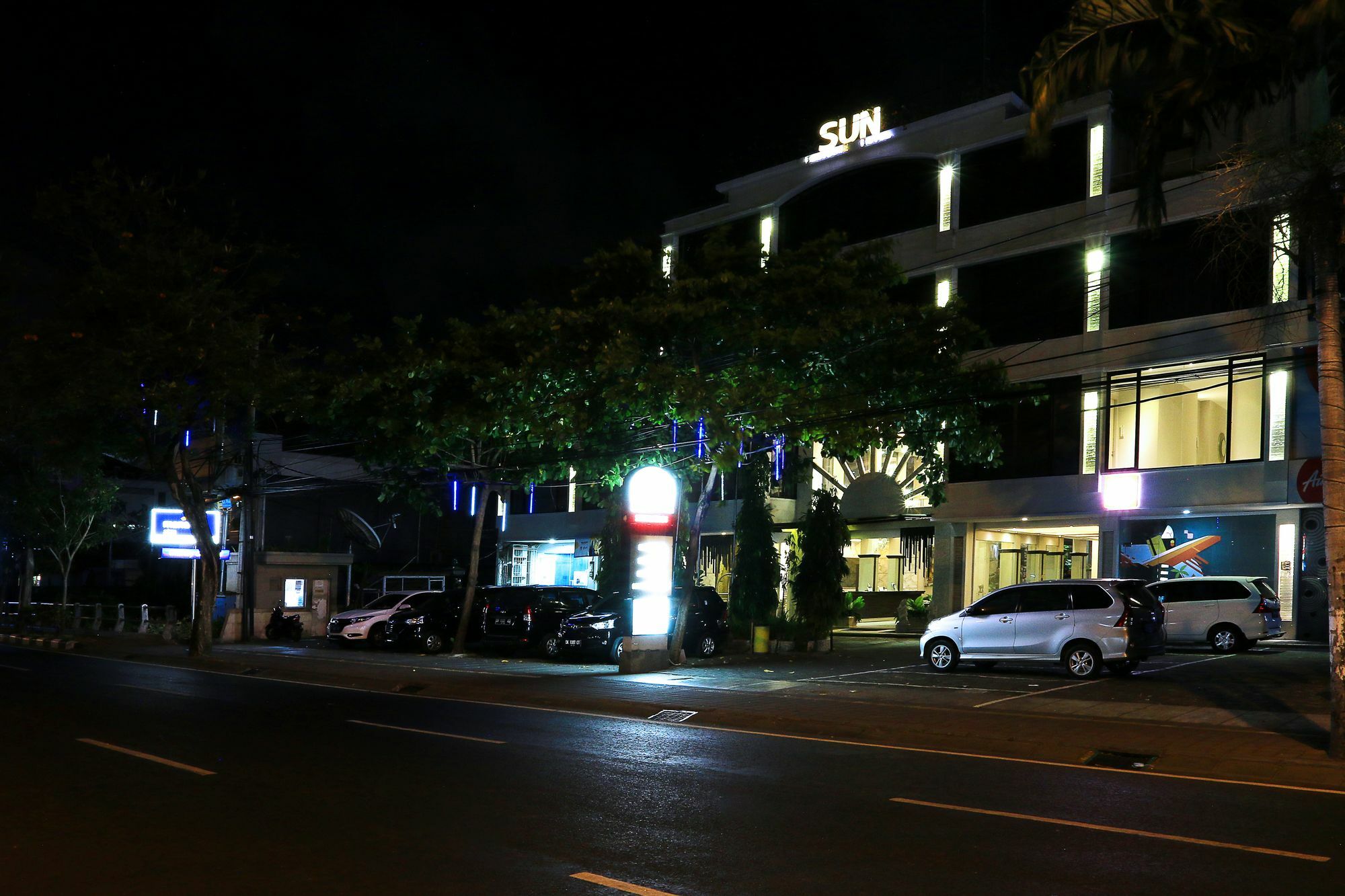 Sun Boutique Hotel Кута Экстерьер фото